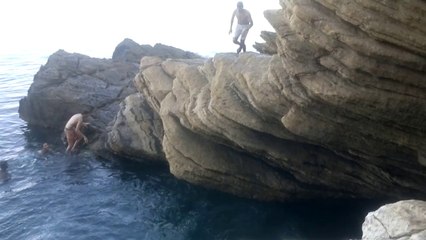 We can fly (so funny)