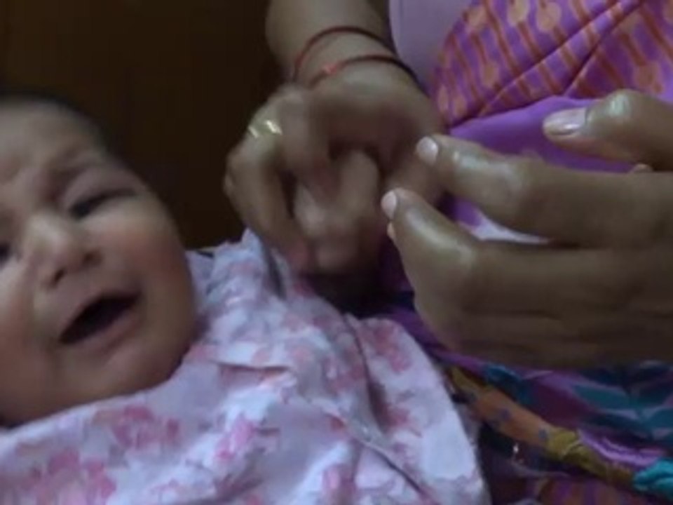 how to save my baby from evil eye - apply kajal (buri najar se bachao)