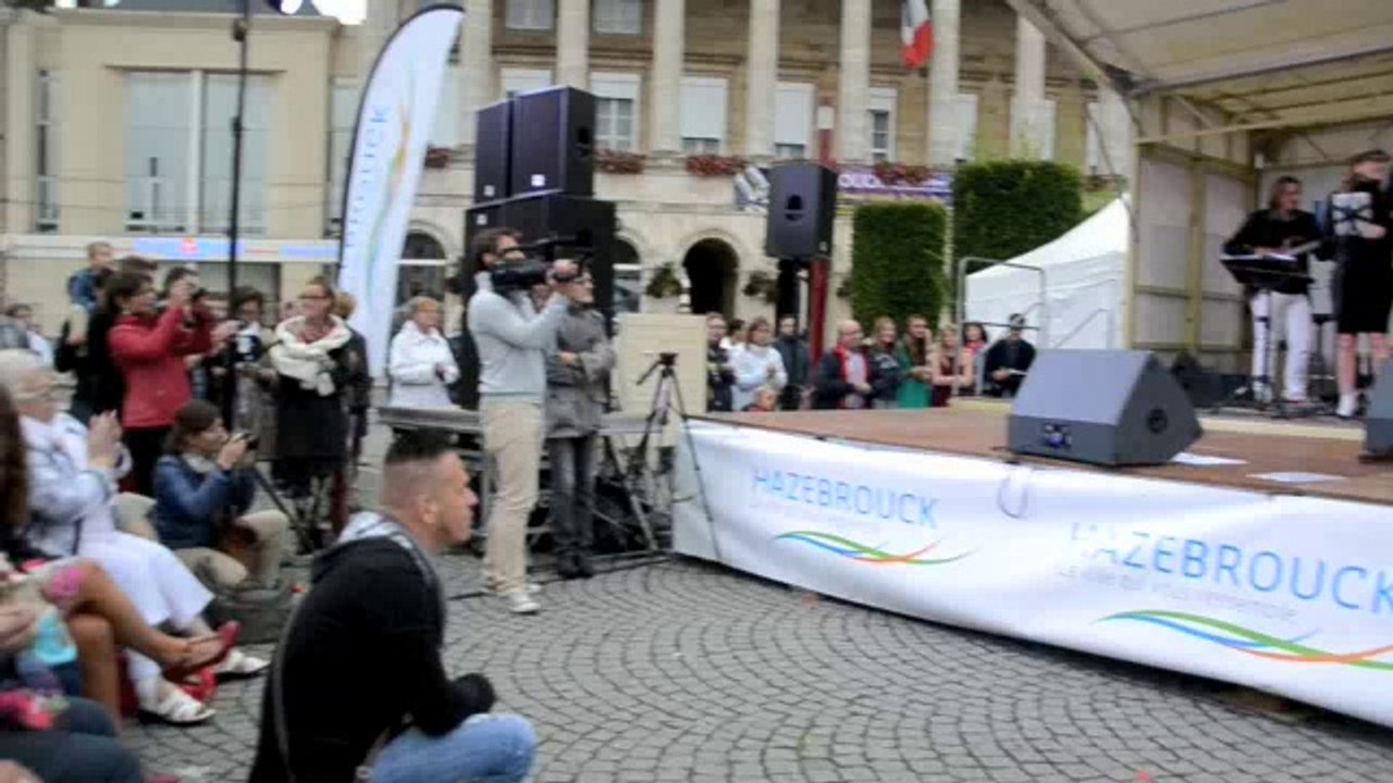 Le maire d'Hazebrouck chante Bernard Lavilliers