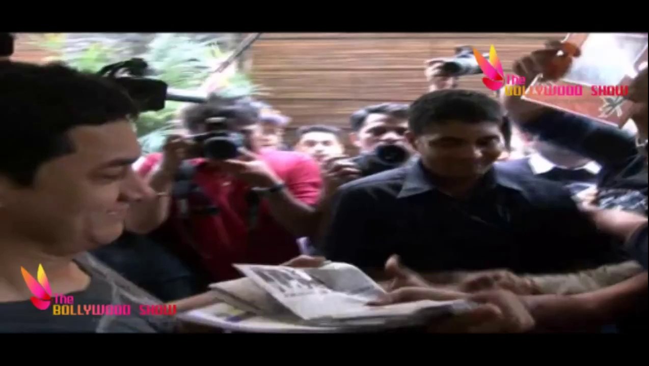 Aamir Khan's Cake Cutting Ceremony - Live Watch