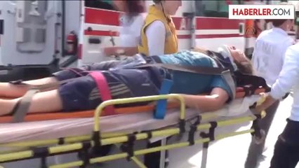 Tır otomobille çarpıştı: 1 ölü, 4 yaralı