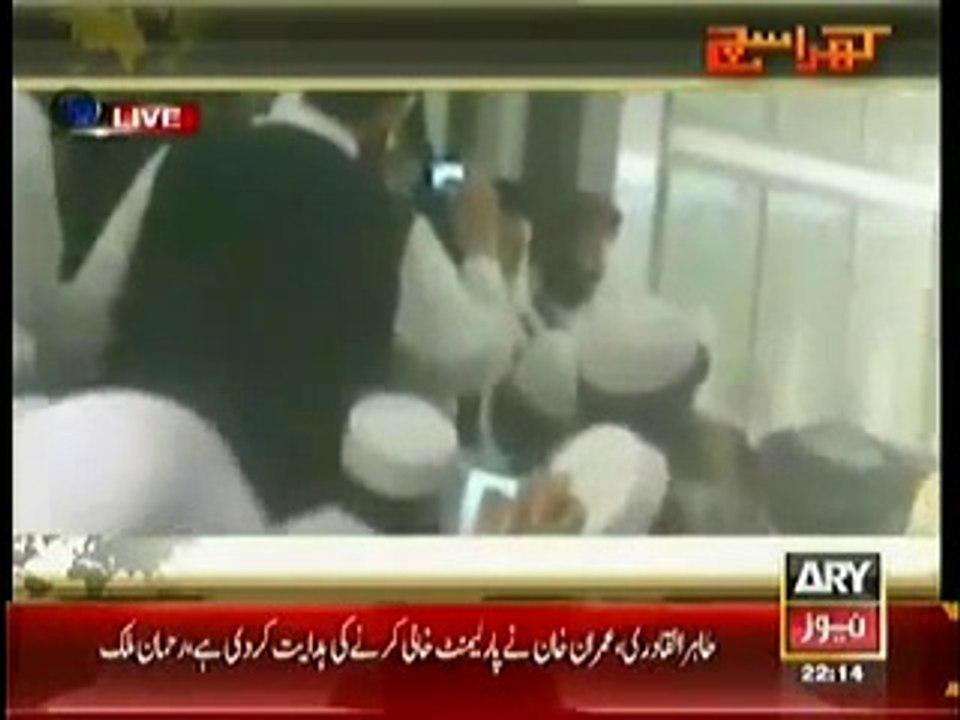 Maulana Fazal ur Rehman Exposed by his own Party Member