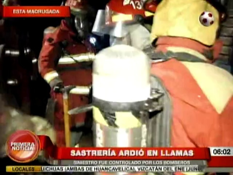 Incendio consume una sastrería