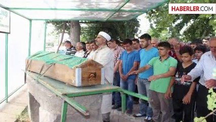 Cami Hoparlöründen Anons Yaptırdılar, Morgda Gözyaşlarına Boğuldular