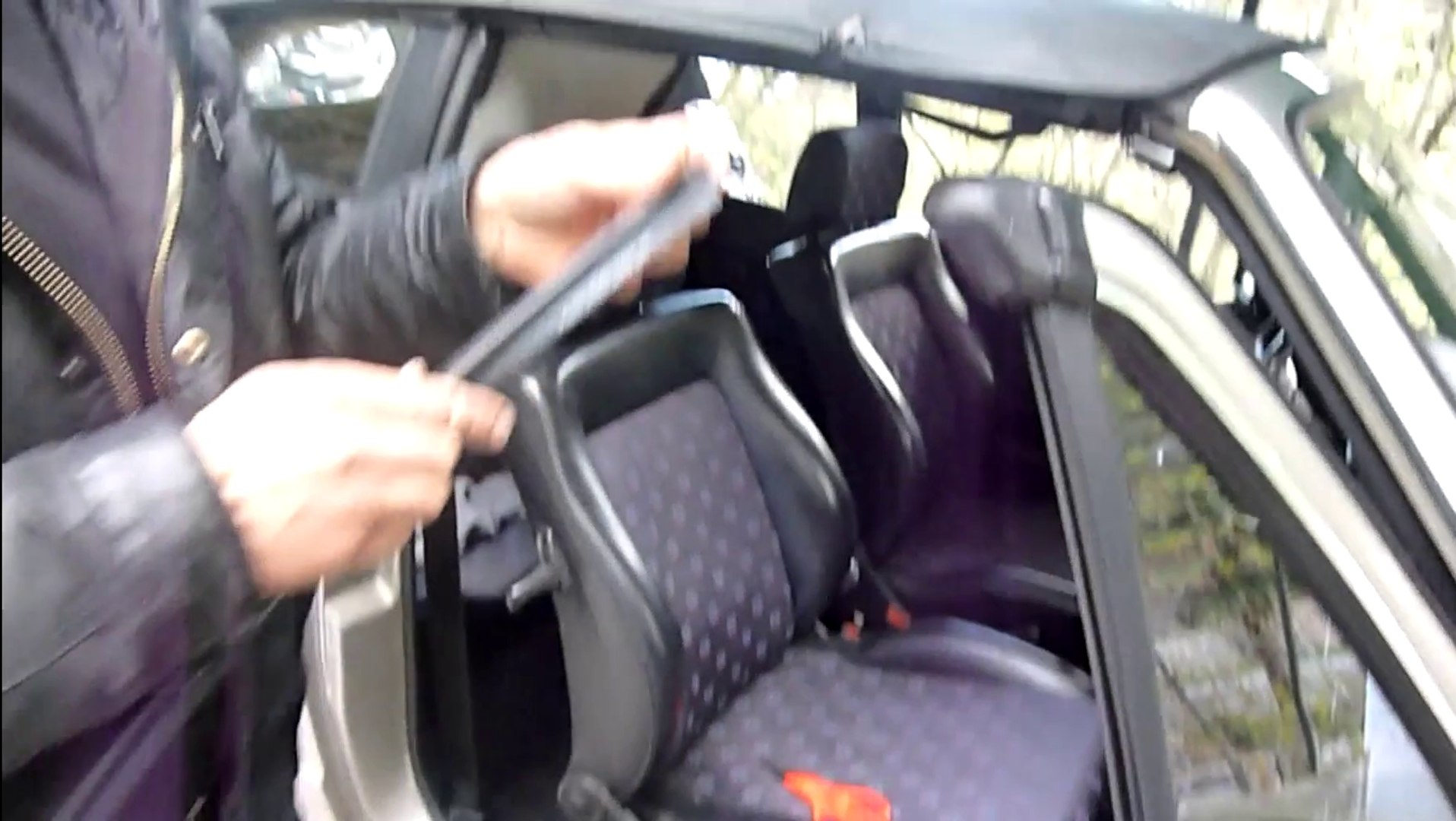Comment remplacer des joints en caoutchouc des vitres de voiture