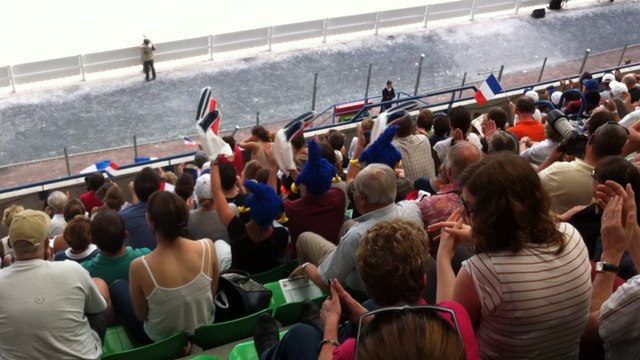 Sauts d'obstacles : les supporters vibrent