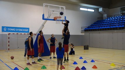 Els nens d'Encamp xalen amb el Barça