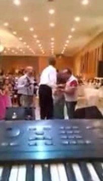 فضيحة منال عمارة سكرانه -