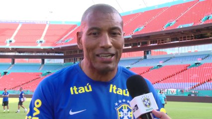Tetracampeão, Mauro Silva volta aos EUA com missão especial