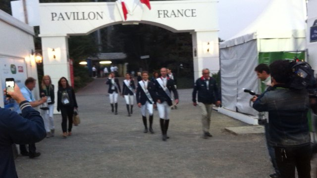 L'équipe de sauts d'obstacles au club France