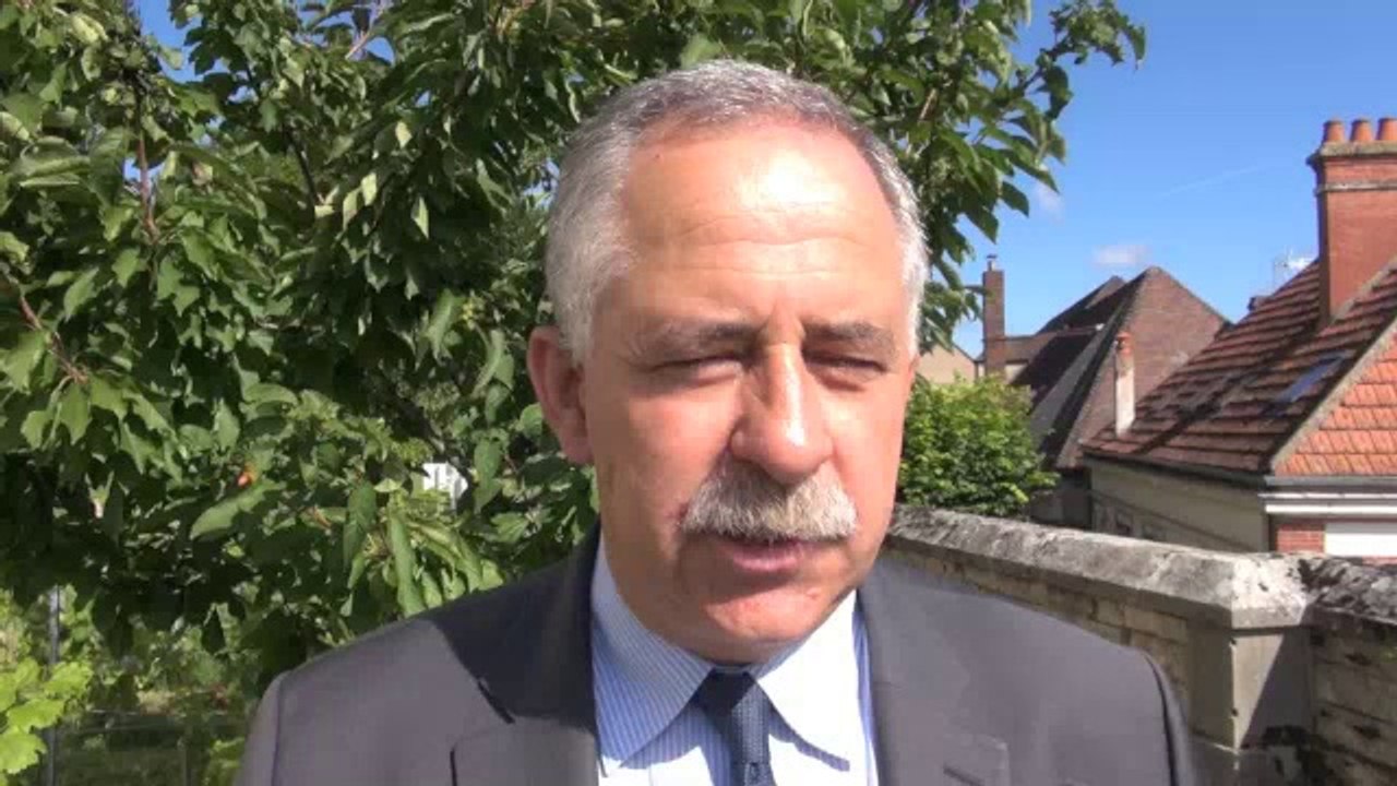 La guéguerre entre Guy Férez et André Villiers, Auxerre-Conseil général de l'Yonne est-elle fondée ?