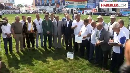 Çavuşoğlu, 662. Tarihi Elmalı Yeşilyayla Güreşleri'ni izledi