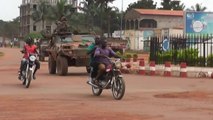 Les habitants de Bangui attendent l'arrivée des Casques bleus