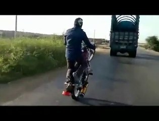 Halar rahu wheel on accident with sikander ali . shazeb ali