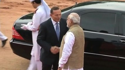 Australian PM Abbott ceremonially welcomed in New Delhi