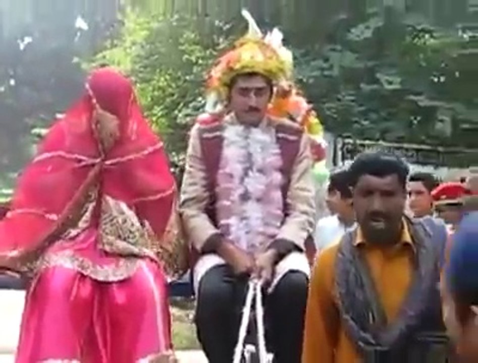 funny wedding............in pakistan 2011