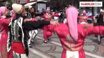 Bando eşliğinde kan bağışı