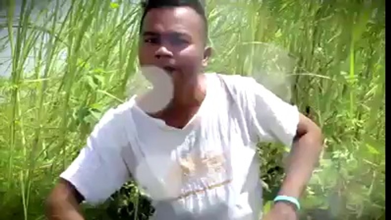 ស្តាប់​បាន​តែ​ហាម​ក្រលាស់