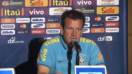 Amical - Dunga demande du temps