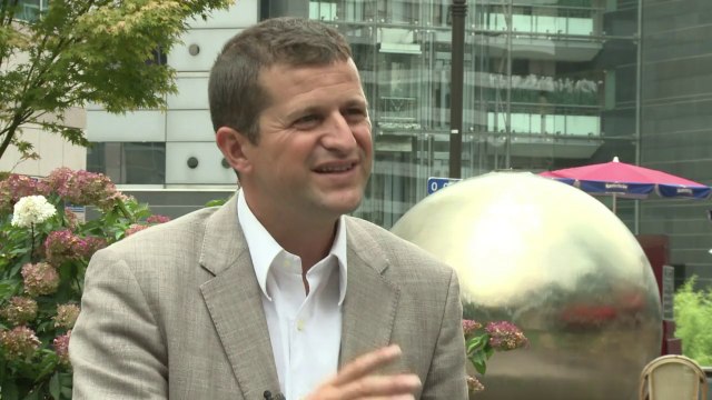 Hollande bat ses propres records d'impopularité