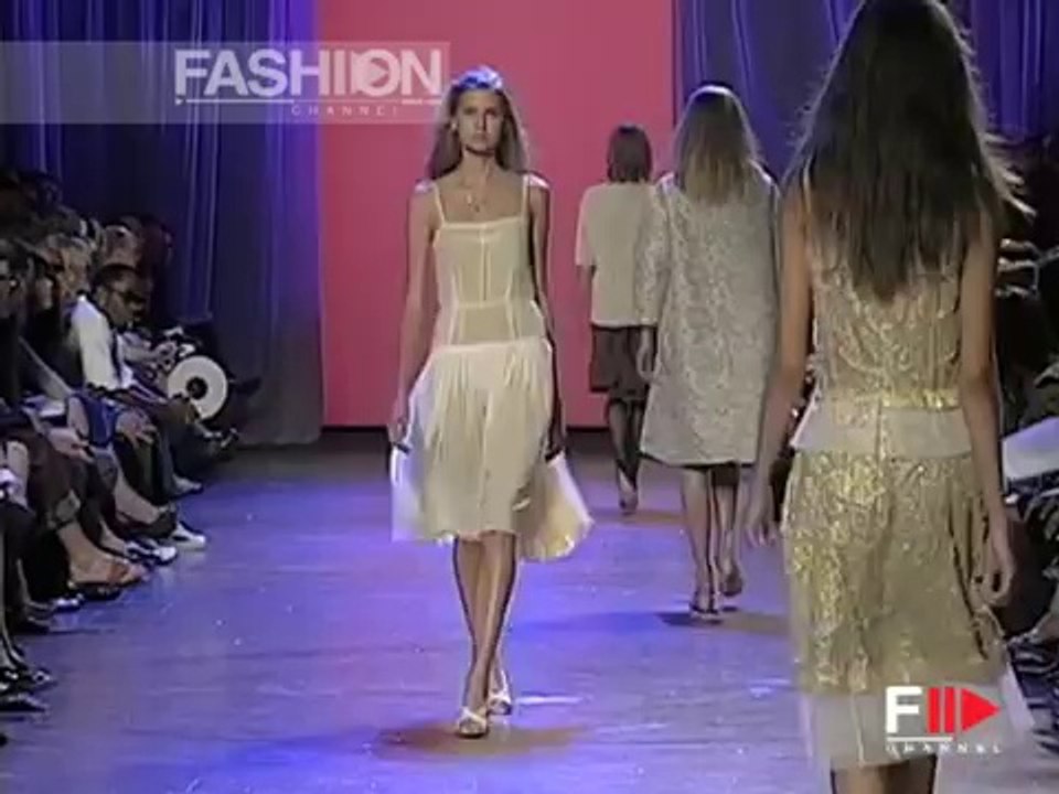 "Marc Jacobs" Spring Summer 2006 New York 2 of 3 by Fashion Channel