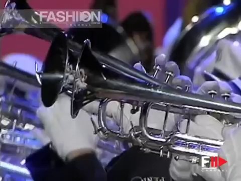 Marc Jacobs Spring Summer 2006 New York 1 of 3 by Fashion Channel