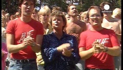 NATO'nun zirvesinde görev değişimi