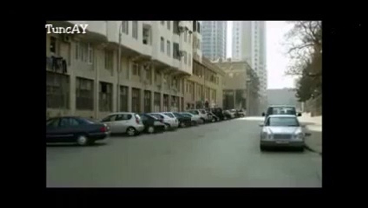 Arabaya bak sen arabaya