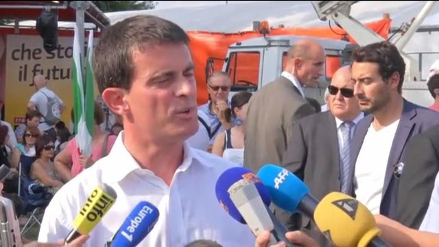 Valls cogne contre l'extrême droite, aux portes du pouvoir en France