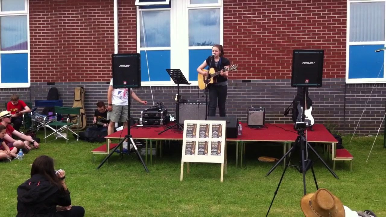 Girl Singing "Morning Sky"