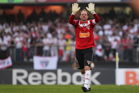 Rogério Ceni s'offre une sortie digne de Manuel Neuer