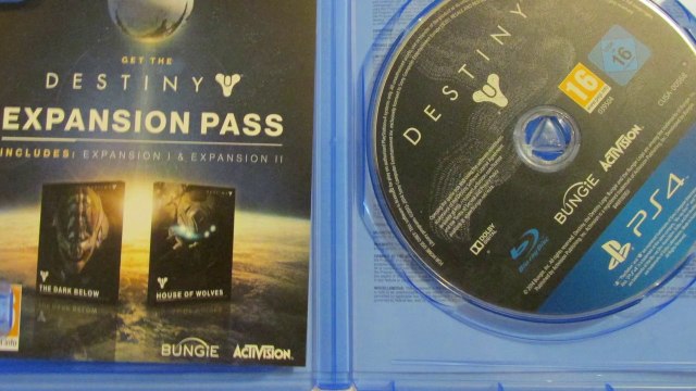 Unboxing PlayStation 4 Destiny Bundle