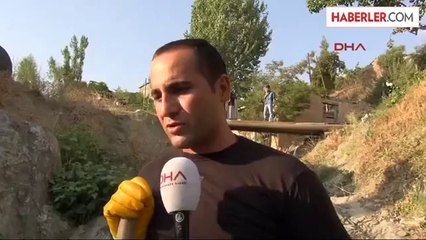 Hakkari'de Mahalle Sakinlerinin Dere ve Yol İsyanı