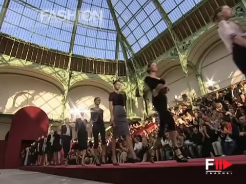 Yves Saint Laurent Spring Summer 2006 Paris 3 of 3 by Fashion Channel