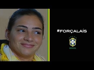 Em tratamento nos EUA, Laís Souza recebe camisa autografada da Seleção