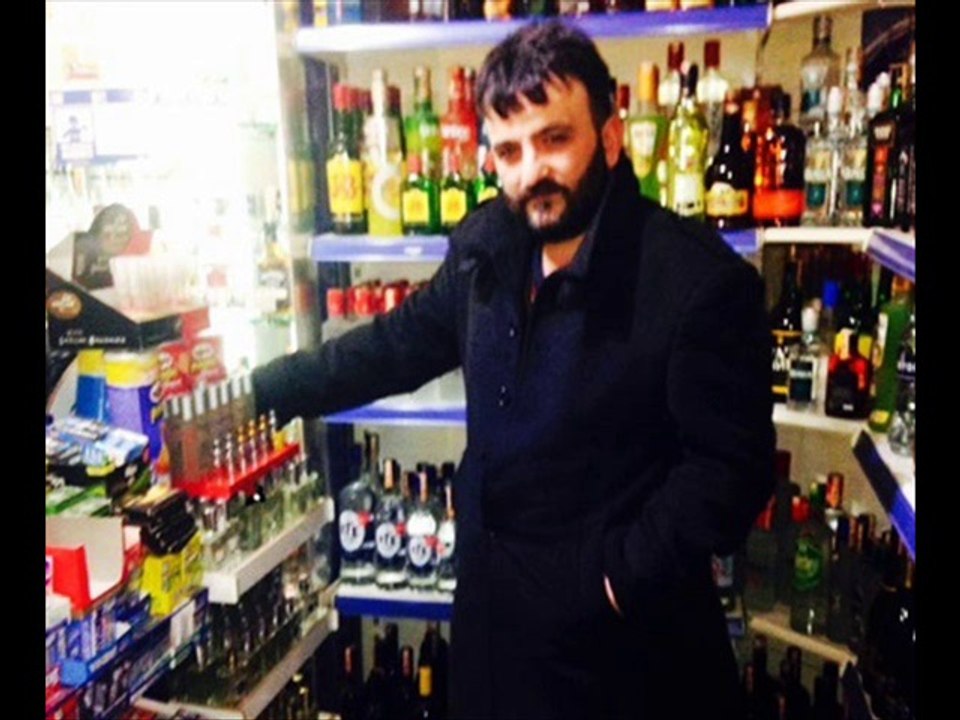 AtakanZara Eski Mesajlara Denk Geldim. Seni Hep Sevicem Yazmış.