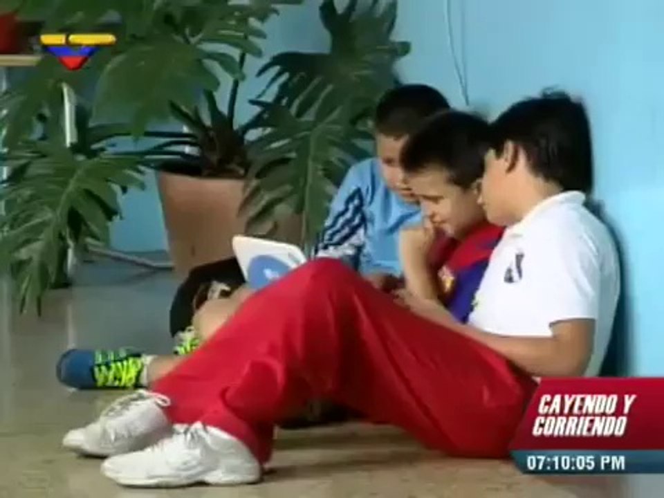 (Vídeo) Cayendo y Corriendo  Matriculas de los colegios y universidades