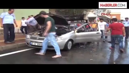 İçinde 50 Bin Liralık Senet Bulunan Otomobil Alev Alev Yandı