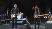 Bruce Springsteen - Dancing in The Dark - Live 2013 720p