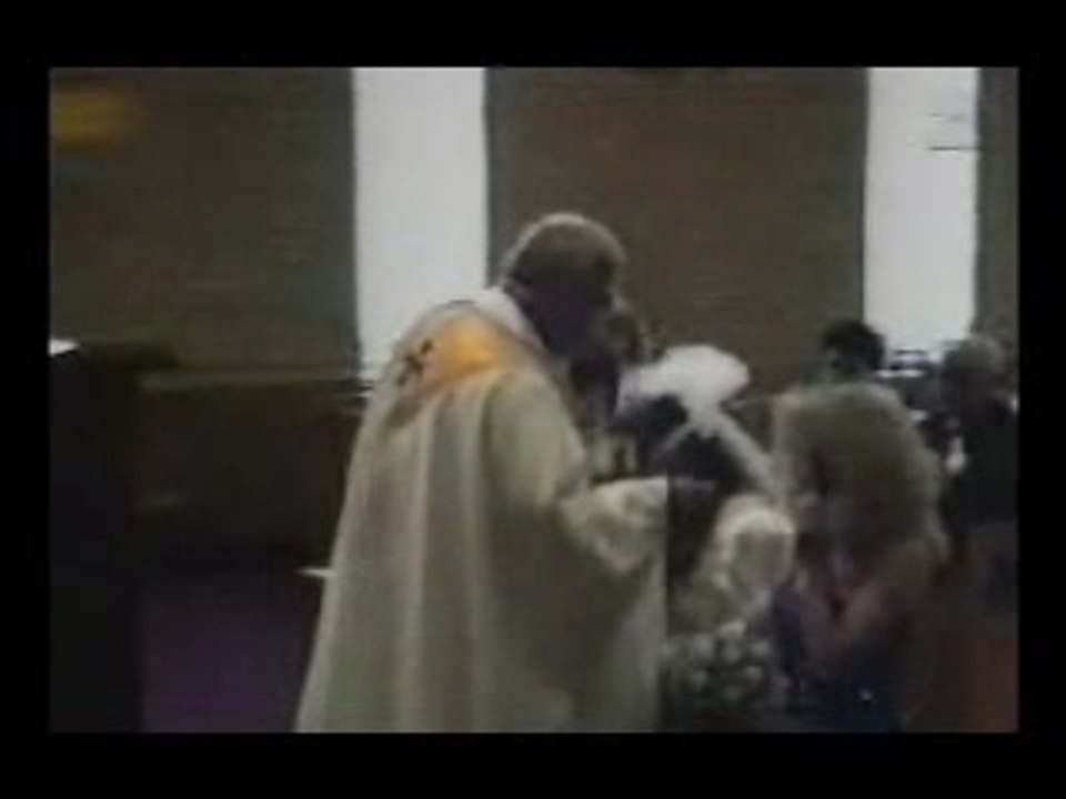 Un peu de tenue Mon Père!!!