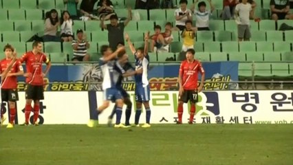 Bicycle kick winner from Kim Min-Gyoon