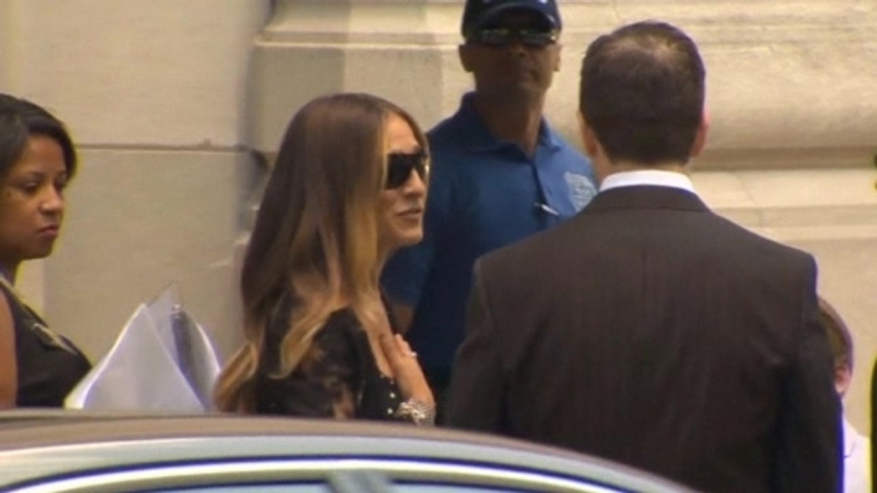Entertainment notables arrive for Joan Rivers funeral service