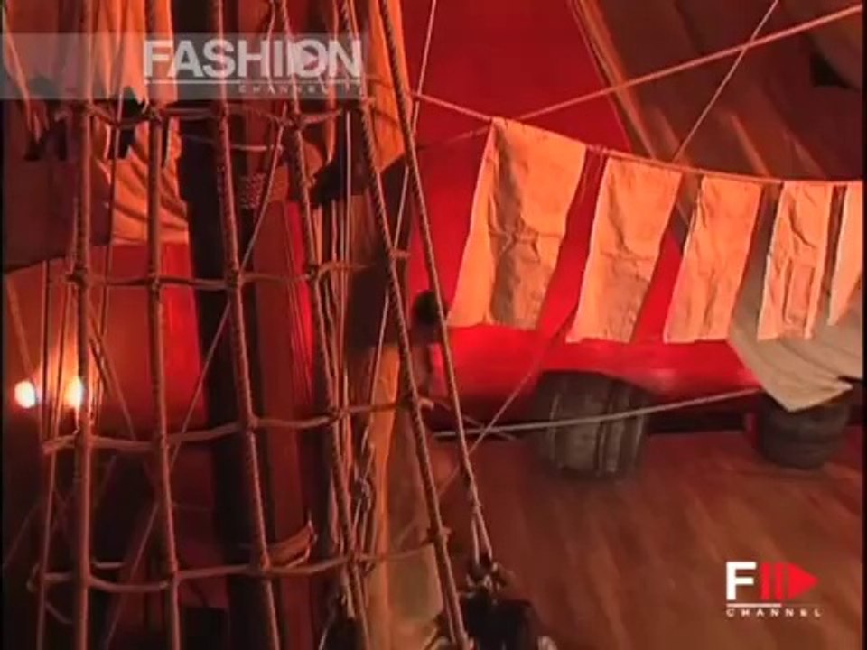 "John Galliano" Spring Summer 2006 Menswear Paris 2 of 4 by Fashion Channel