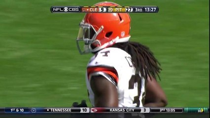 Crowell runs up the middle for a 3-yard touchdown