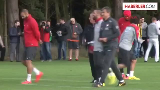 A Milli Futbol Takımı, İskoçya Kampındaki Son Antrenmanını Yaptı