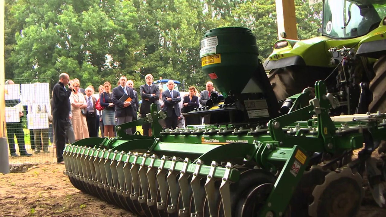 Rentrée scolaire : Stéphane Le Foll en visite au lycée agricole du Paraclet