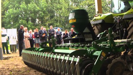 Rentrée scolaire : Stéphane Le Foll en visite au lycée agricole du Paraclet