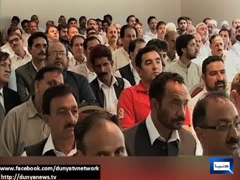 Dunya News - Prime Minister Nawaz Sharif visited the flood affected areas in Azad Kashmir