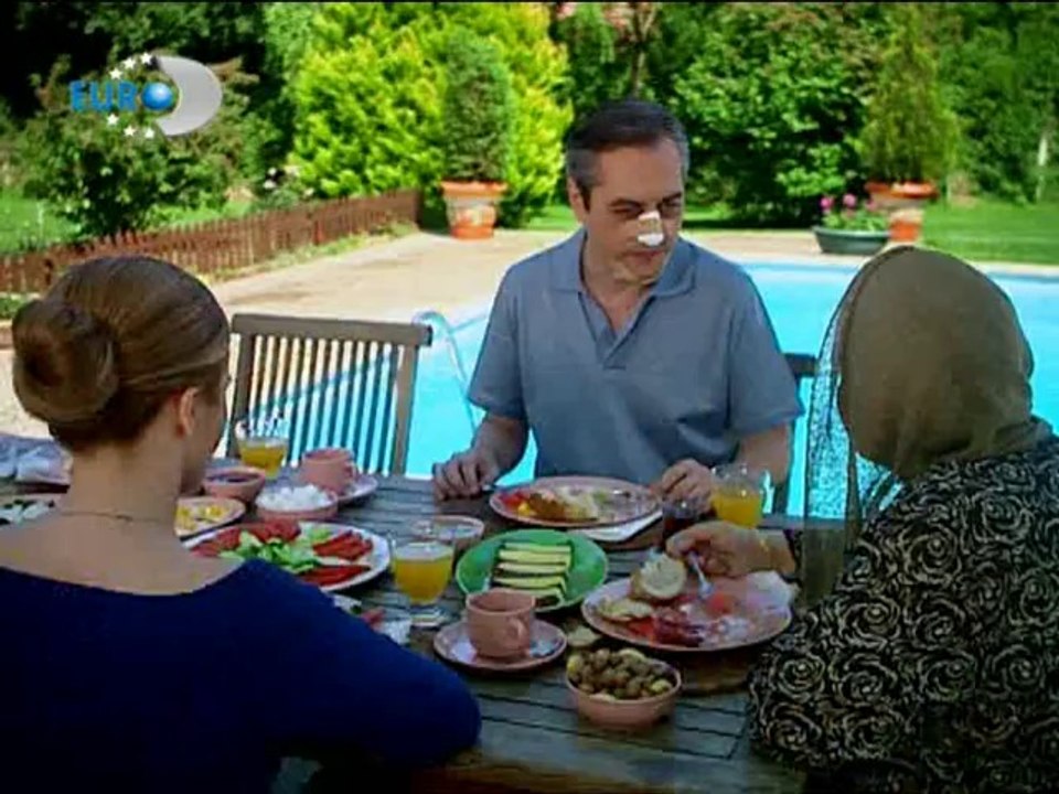 Annem.34.Bolum.Buzlas_chunk_1