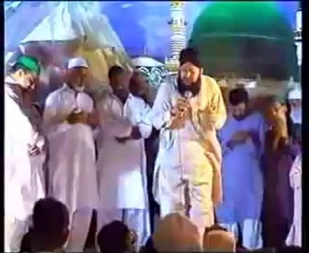 Kab Gunahon Se Kinara Mein Karon Ga Owais Raza Qadri